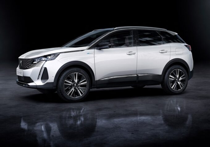 Nuovo Peugeot 3008: ordini al via in Italia con prezzi da 29.000 euro