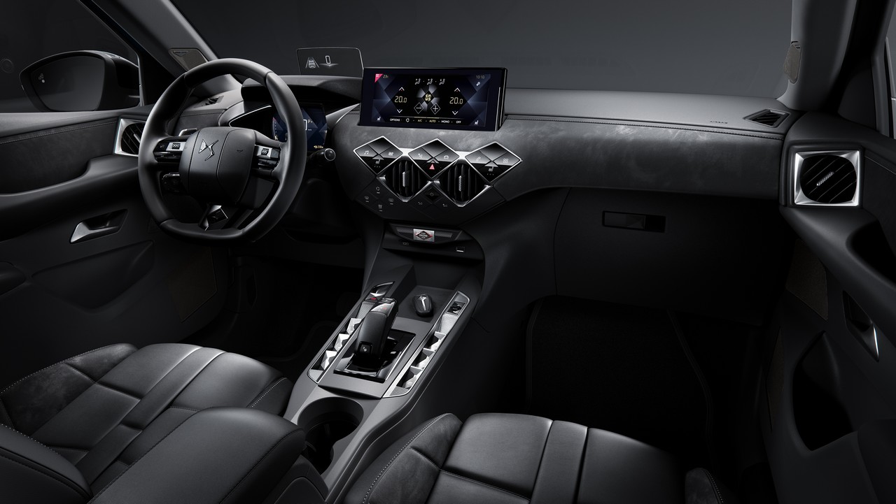 DS 3 Crossback: il focus sull’abitacolo del SUV compatto