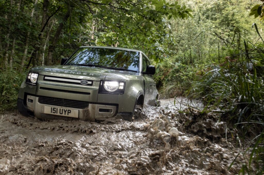 Jaguar Land Rover: utilizzo di tecnologie aerospaziali per lo sviluppo di veicoli leggeri