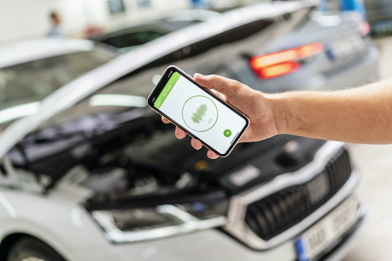 Skoda: l’app “ascolta” il motore e prova fare una diagnosi del problema