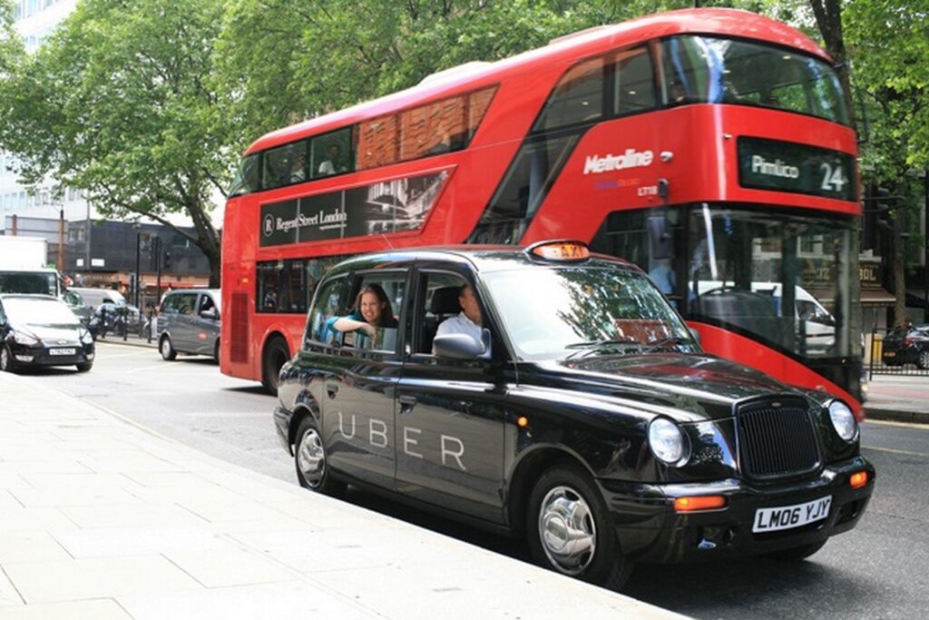 Uber si (ri)prende Londra e ottiene nuovamente la licenza di lavoro