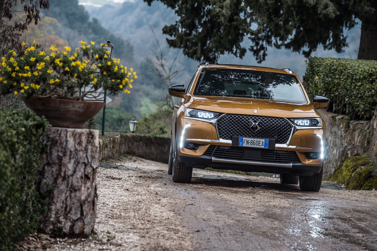 DS 7 Crossback: si rinnova il motore benzina PureTech 225