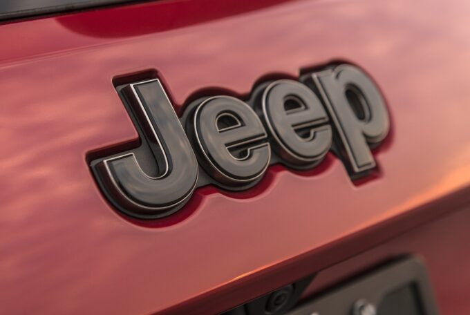 Jeep presenterà un nuovo modello il 17 novembre