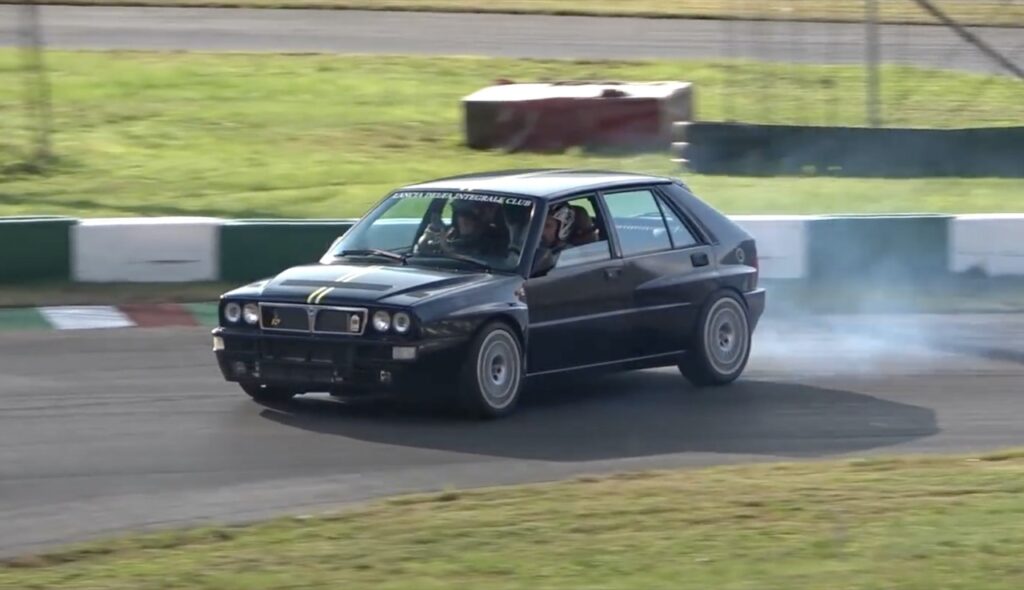 Lancia Delta Integrale EVO 2: oltre 530 CV per drift e sgommate in pista [VIDEO]