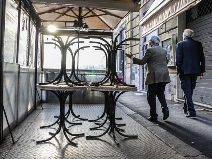 Nuovo Dpcm, zona arancione: Puglia e Sicilia, stop agli spostamenti tra comuni e in entrata e in uscita dalle Regioni