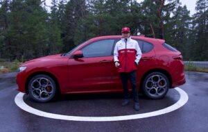 Alfa Romeo Stelvio accompagna Kimi Raikkonen nella sua vita privata [FOTO]