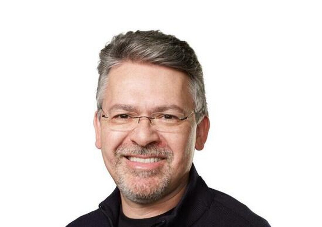 Apple Car arriva al comando il manager John Giannandrea