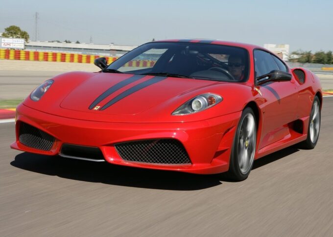 Ferrari 430 Scuderia: emozionante evergreen tra i cordoli con Alessandro Gino [VIDEO]