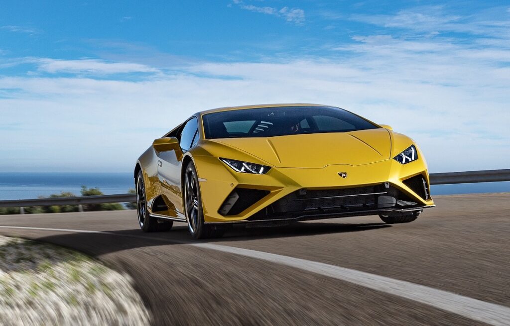 Lamborghini Huracan EVO: la supercar integra Amazon Alexa