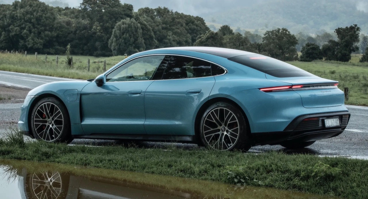 Porsche: “bisogna concentrarsi sull’infotainment e sulla semplicità d’utilizzo”