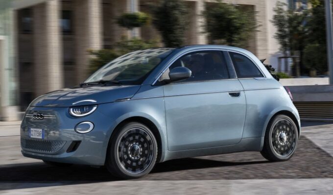 Fiat 500 elettrica premia gli automobilisti europei più virtuosi