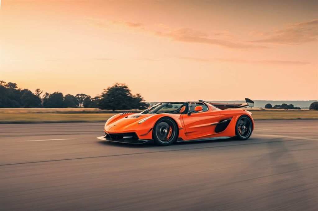 Koenigsegg Jesko: i primi esemplari pre-produzione sono pronti, consegne previste nel 2022 [VIDEO]