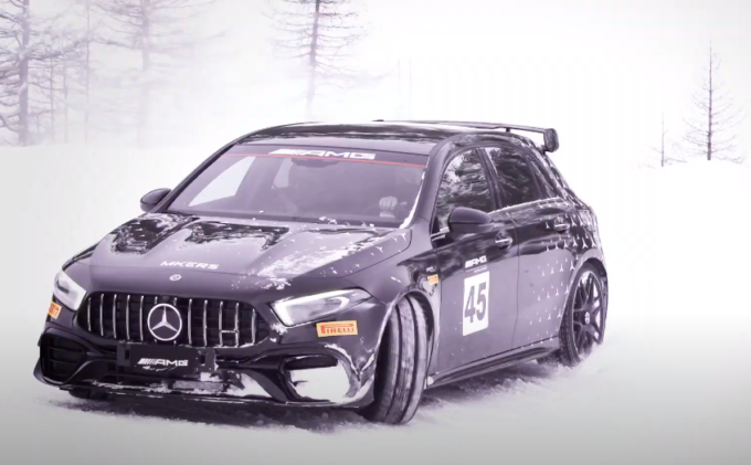 Mercedes-AMG Winter Sporting a Livigno: spettacolo e adrenalina sulla neve [VIDEO]