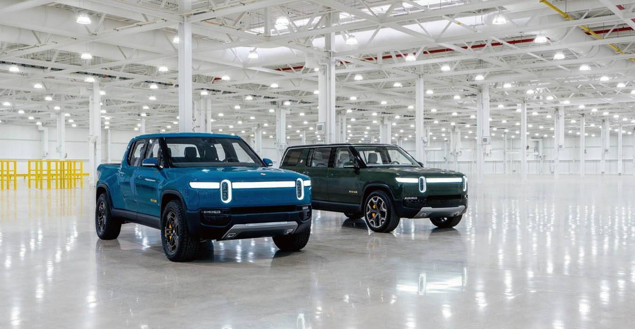 Rivian R1T ed R1S: le consegne della versione Max slittano al 2023