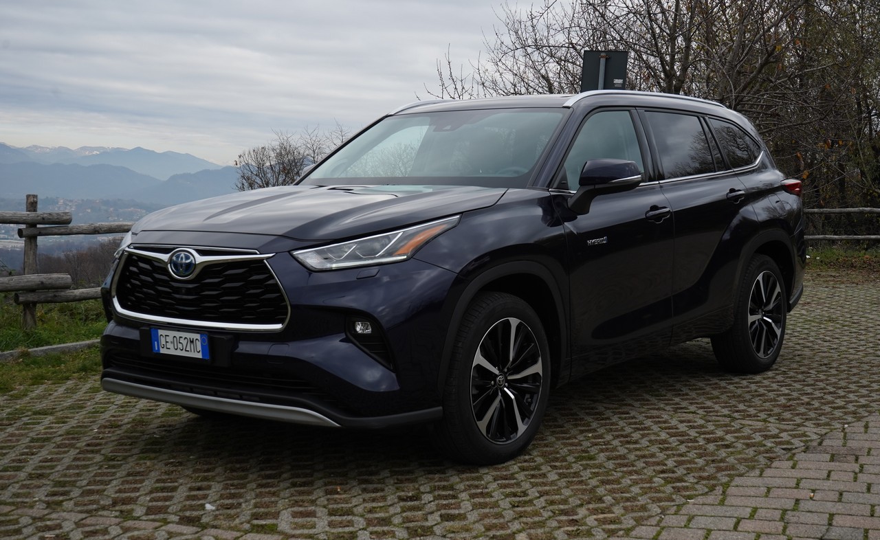 TOYOTA HIGLANDER 2021 - PROVA SU STRADA
