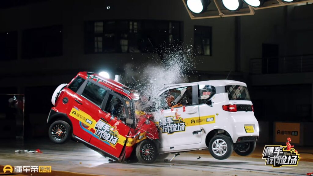 Wuling Hongguang Mini EV: la popolare elettrica cinese protagonista in un crash test [VIDEO]