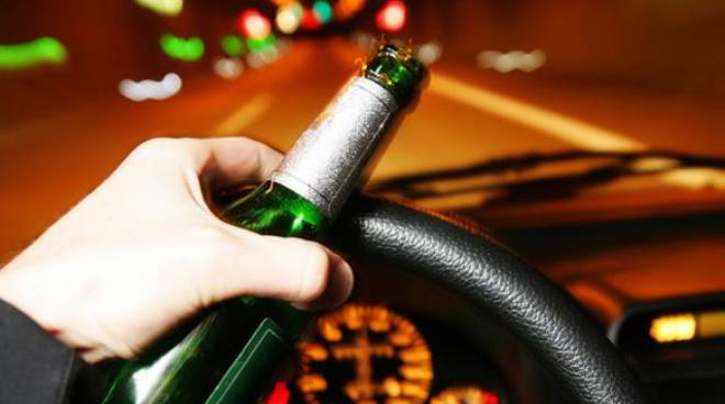 Dispositivi anti-alcool in auto: verso l’obbligo in USA entro il 2026