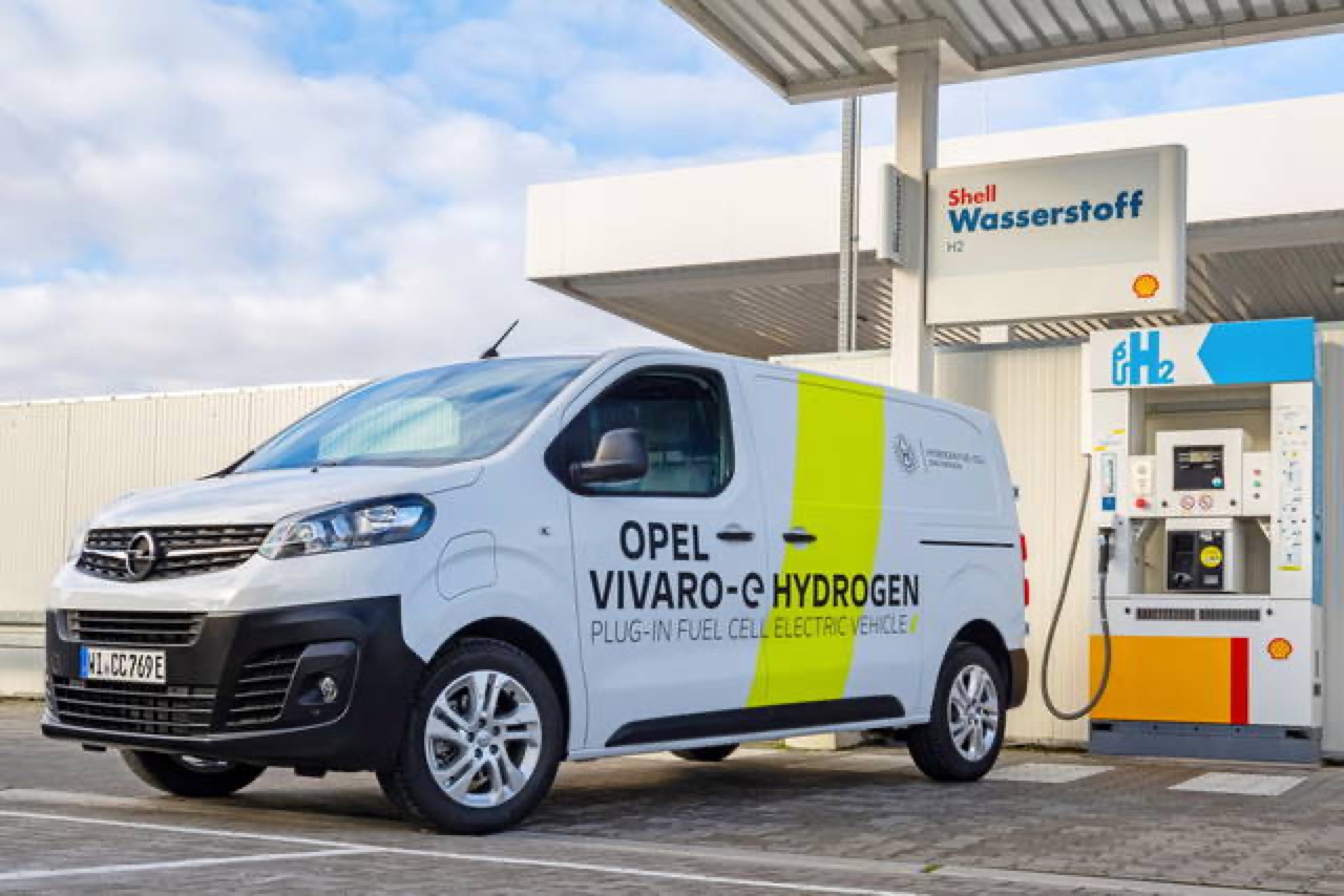 Stellantis: arrivano i primi veicoli commerciali a idrogeno