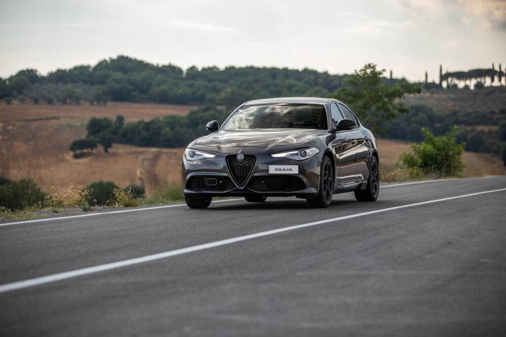 Alfa Romeo Giulia e Stelvio 2022: lanciato in Italia il nuovo spot