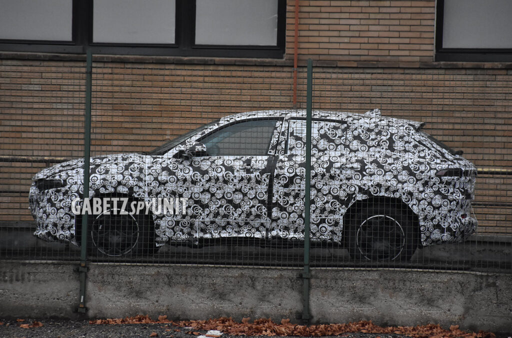 Maserati Grecale e GranTurismo avvistate insieme ad Alfa Romeo Tonale [FOTO SPIA]