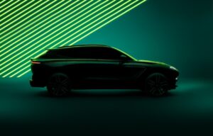 Aston Martin DBX S: un piccolo assaggio del profilo laterale [TEASER]