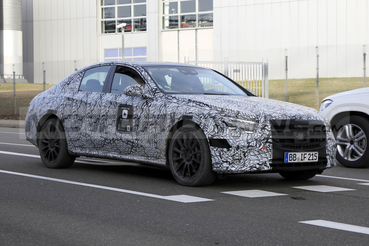 Mercedes Classe E 2024 - Foto Spia 11-01-2022