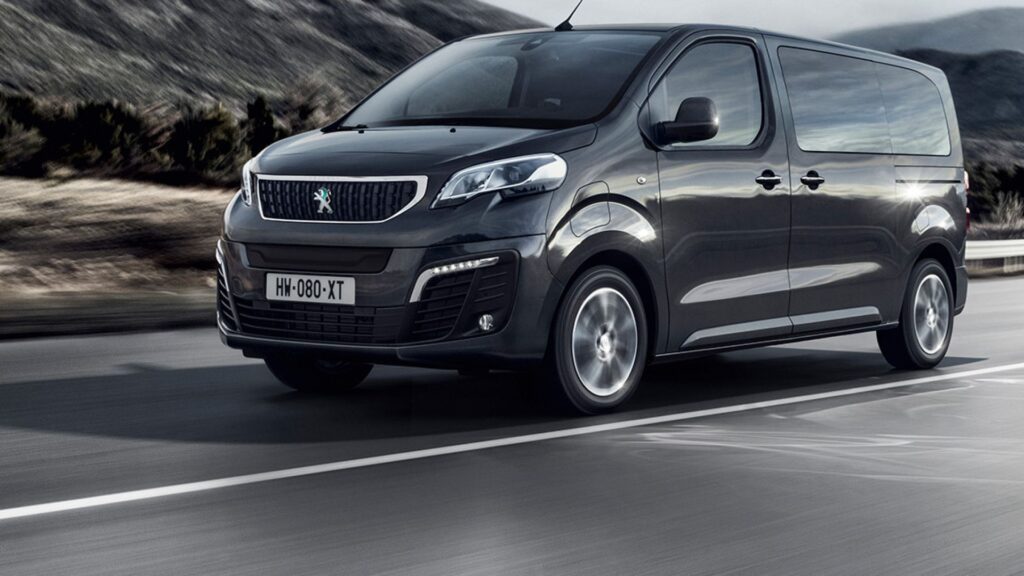 Peugeot Rifter, Expert e Traveller: stop ai motori a benzina e diesel