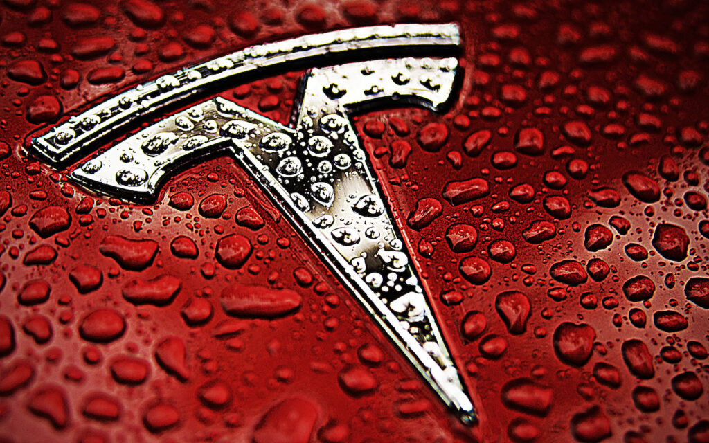 Tesla: è stato un 2021 da record, oltre 53 miliardi di ricavi