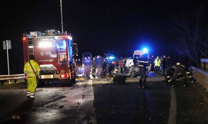 Incidente mortale nel Bresciano: nessuno dei cinque ragazzi morti aveva la patente