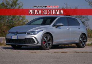 Volkswagen Golf 8 GTE: con 245 CV è meglio della GTI? Prova su Strada [VIDEO]