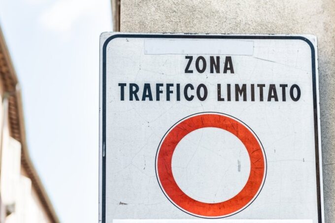 Roma, ZTL Area C a pagamento: il Comune sta valutando l’idea