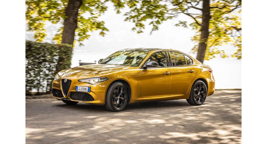 Alfa Romeo Giulia: la berlina eletta Best Car 2022 in Germania