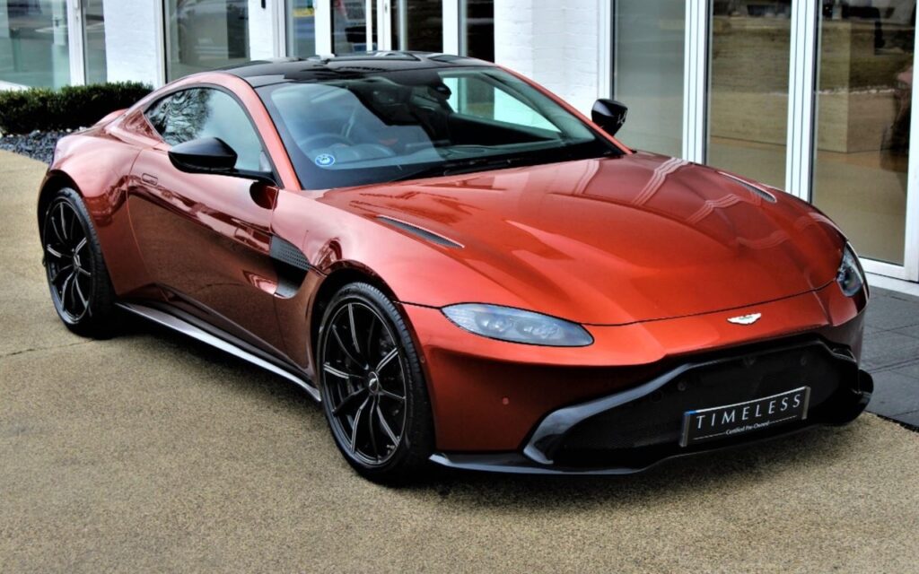 Aston Martin: le vendite nel 2021 sono aumentate dell’82%