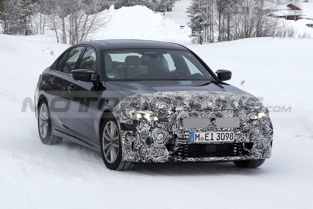 BMW Serie 3 2023: proseguono i test sulle versioni berlina e sw [FOTO SPIA]