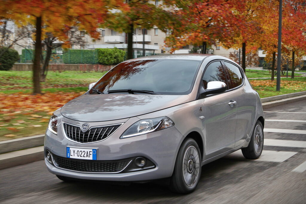 Nuova Lancia Ypsilon Alberta Ferretti: la promozione