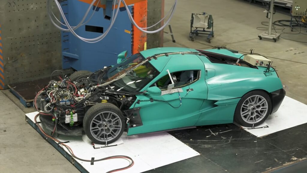 Rimac Nevera: completato il ciclo di crash test [VIDEO]