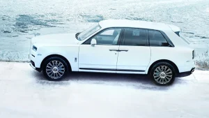 Rolls-Royce Cullinan Frozen Lakes: debutta la nuova edizione speciale [FOTO]