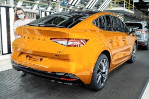 Skoda Enyaq Coupè iV: iniziata la produzione a Mladà Boleslav