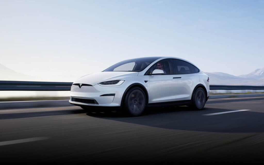 Tesla Model X: il lancio del nuovo restyling è stato un disastro