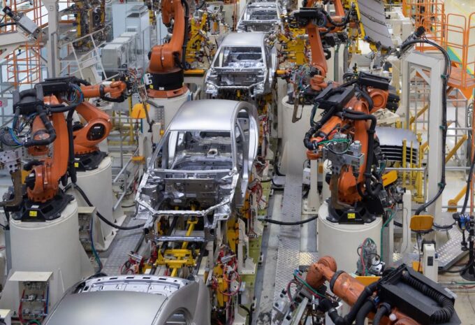 Mercato auto, Acea: “Nel 2022 si tornerà a crescere, anche se non ai livelli pre-Covid”