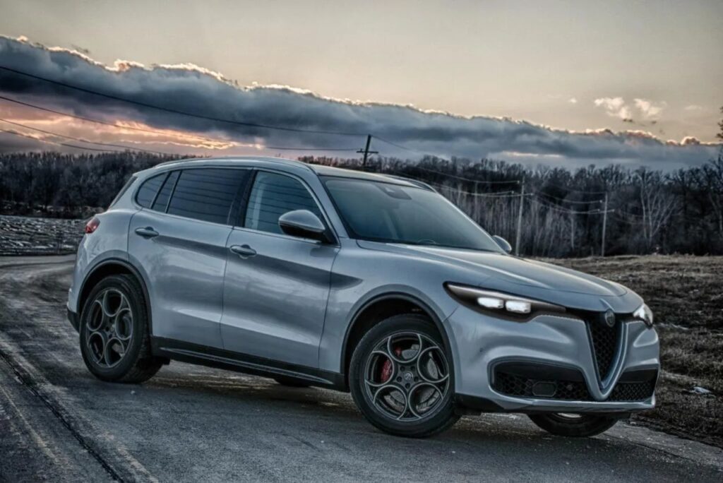 Alfa Romeo E-SUV: Imparato conferma l’arrivo nel 2027 [RENDER]