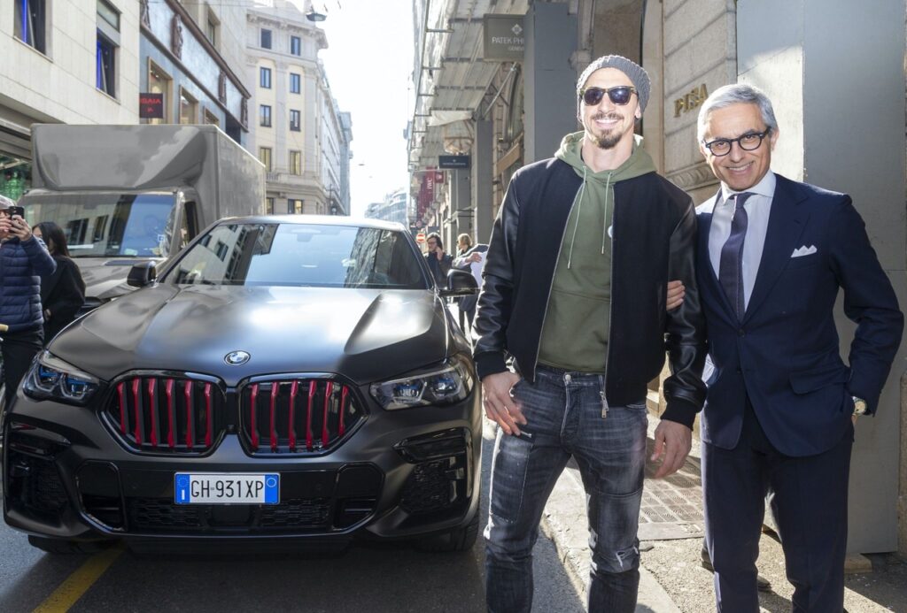 BMW X6 Black Vermilion Edition: consegnato un esemplare a Zlatan Ibrahimovic