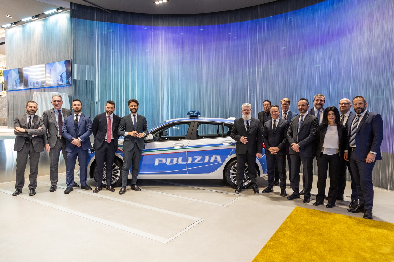 BMW presenta la sua nuova gamma di veicoli per le forze dell’ordine