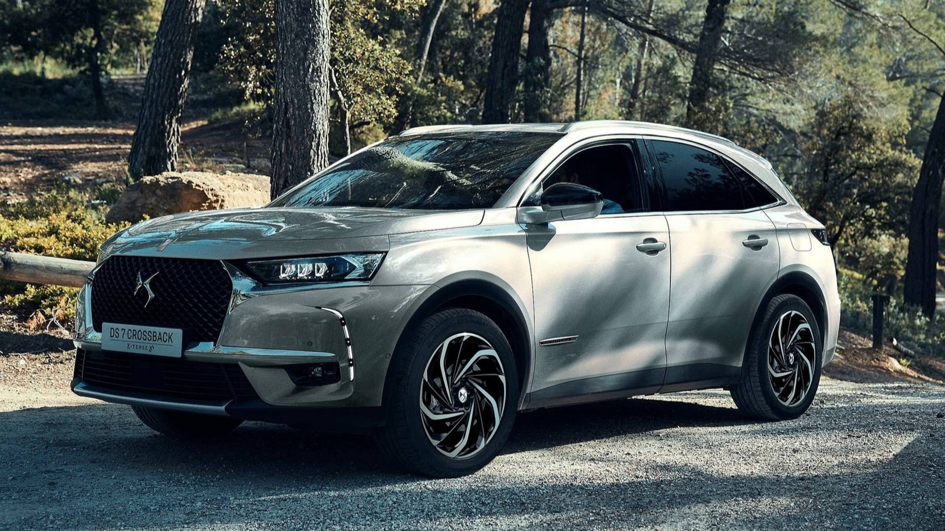DS 7 Crossback: cosa ci riserverà il suo restyling?