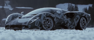 De Tomaso P72 sfreccia sulla neve durante i test invernali [VIDEO]