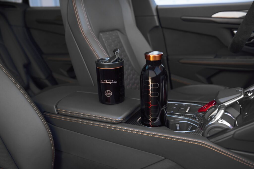 Lamborghini presenta due nuovi accessori esclusivi realizzati con 24Bottles