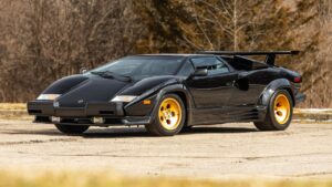 Lamborghini Countach LP5000 Quattrovalvole: atteso all’asta un esemplare del 1988