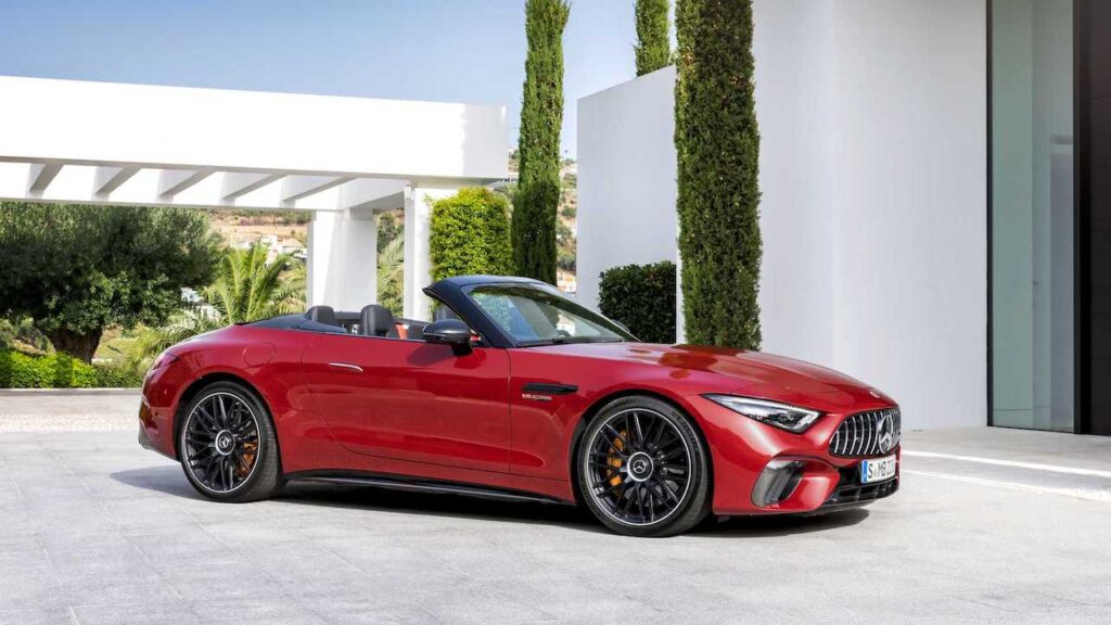 Mercedes-AMG SL: entro fine anno potrebbe debuttare la versione E Performance