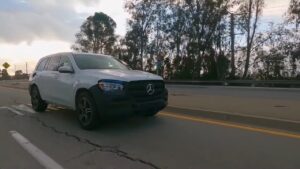 Mercedes GLS: il nuovo restyling avvistato su strada [VIDEO SPIA]