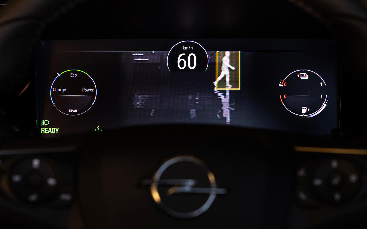 Opel: ADAS e nuove tecnologie per stare al passo con la sicurezza